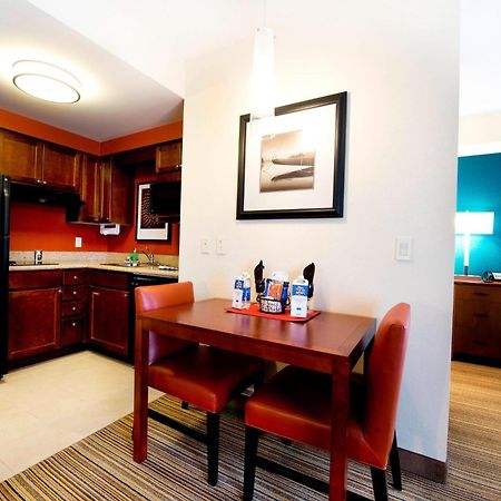 Residence Inn By Marriott Mississauga-Airport Corporate Centre West Extérieur photo